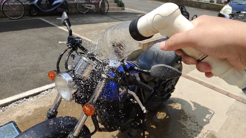 バイク洗車１